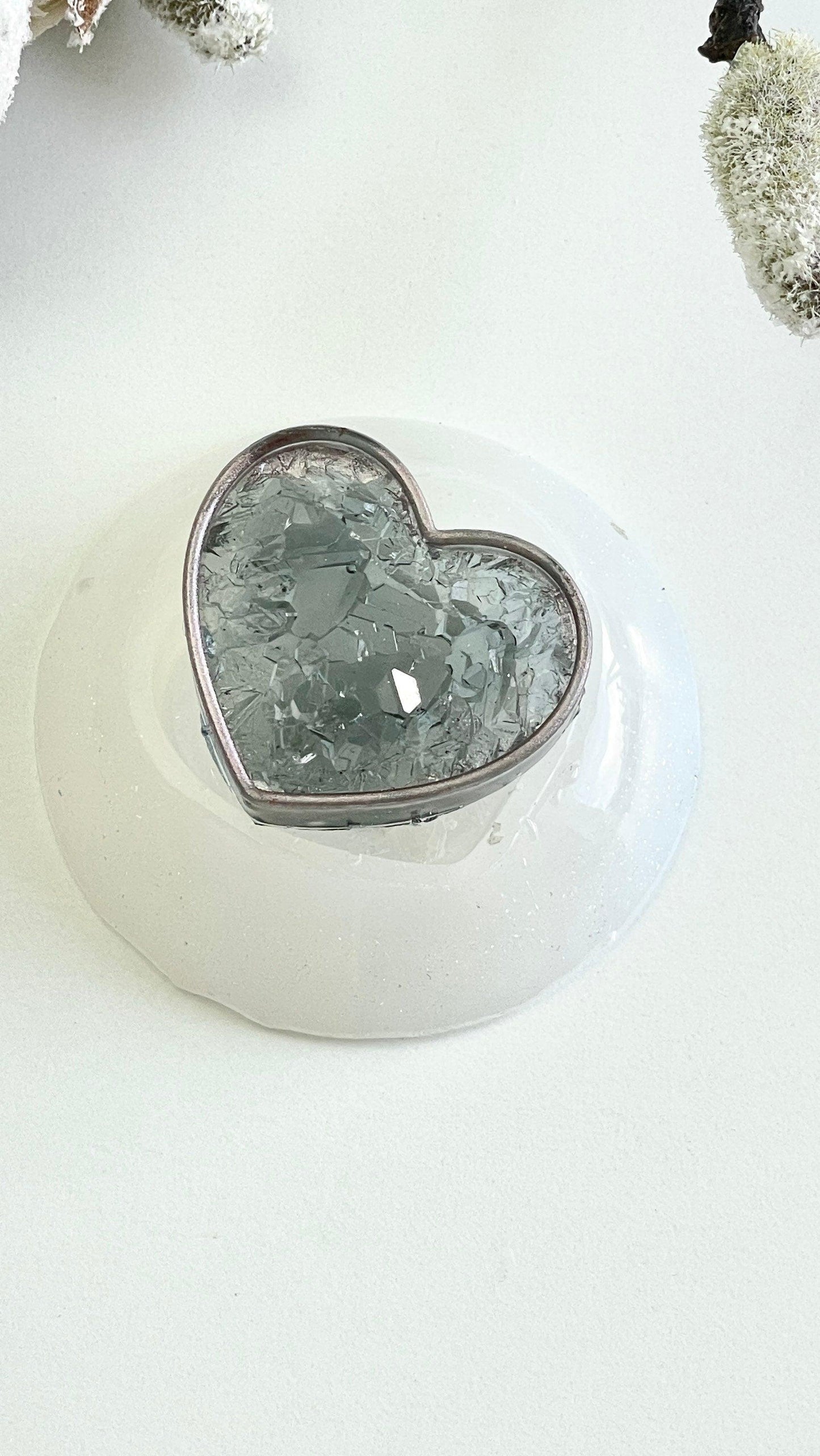 Druzy Heart Silicone Mold for Keyrings and Crystal - Like Resin Pendants