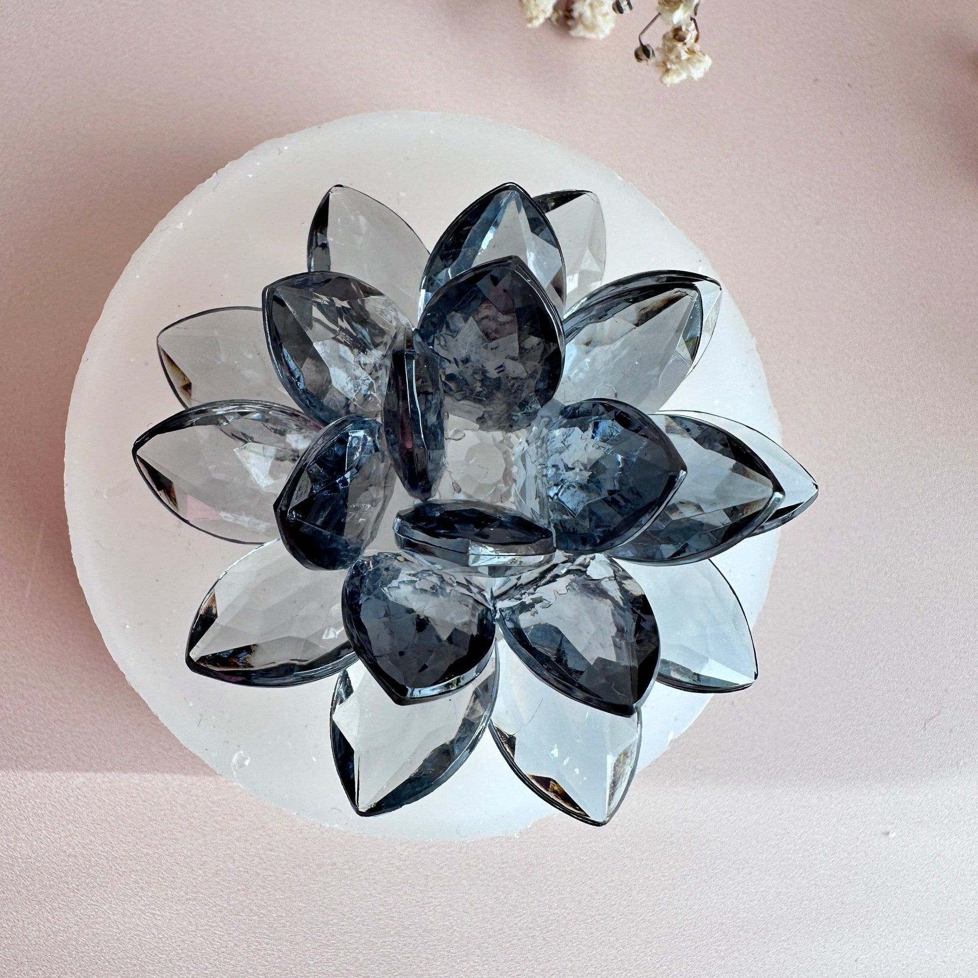 Crafting Delicate Beauty: Crystal Flower Resin Silicone Mold - Ideas Decor Shop