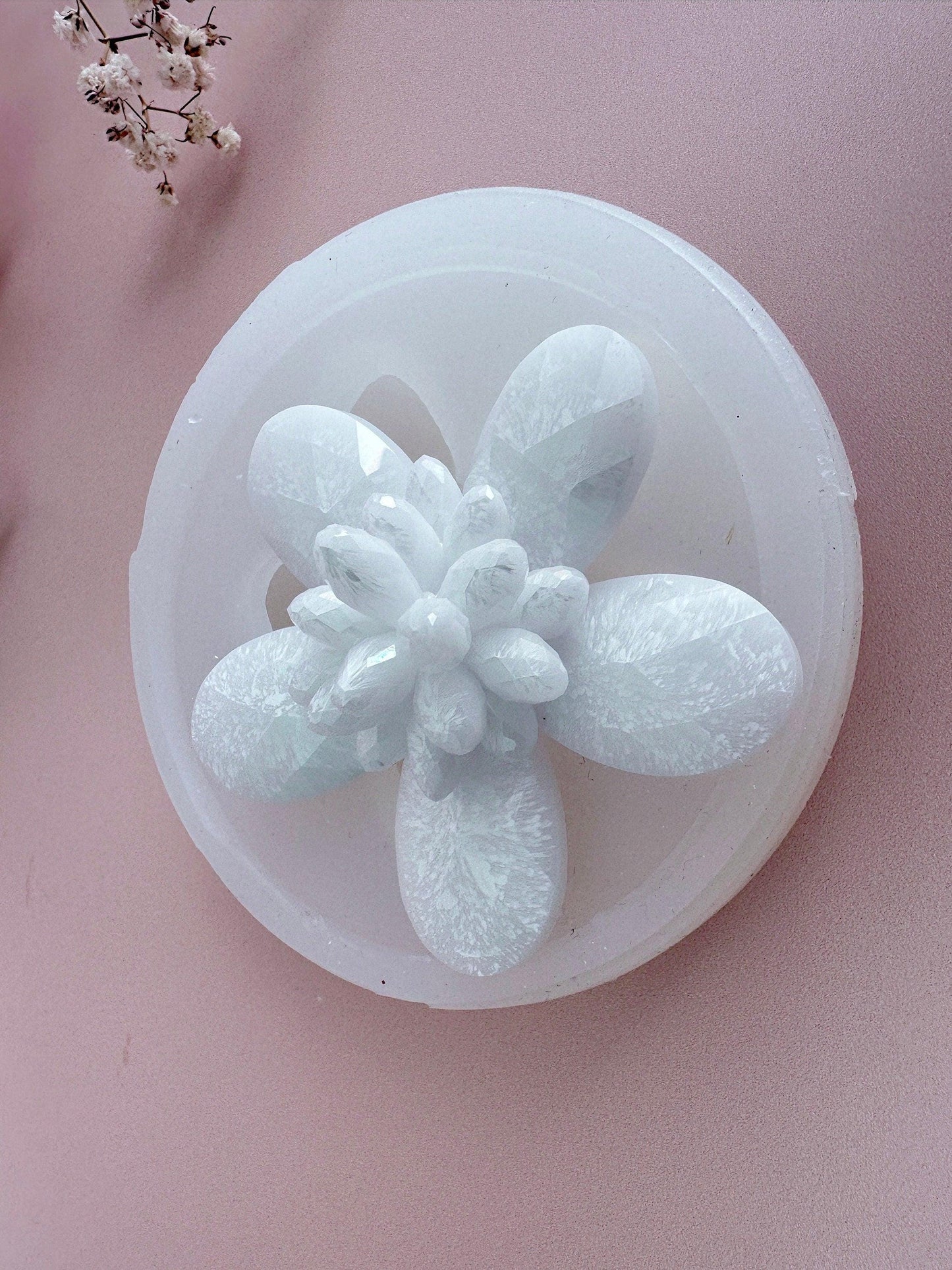 Crystal Flower Silicone Mold for Resin Art and Jewelry Crafting