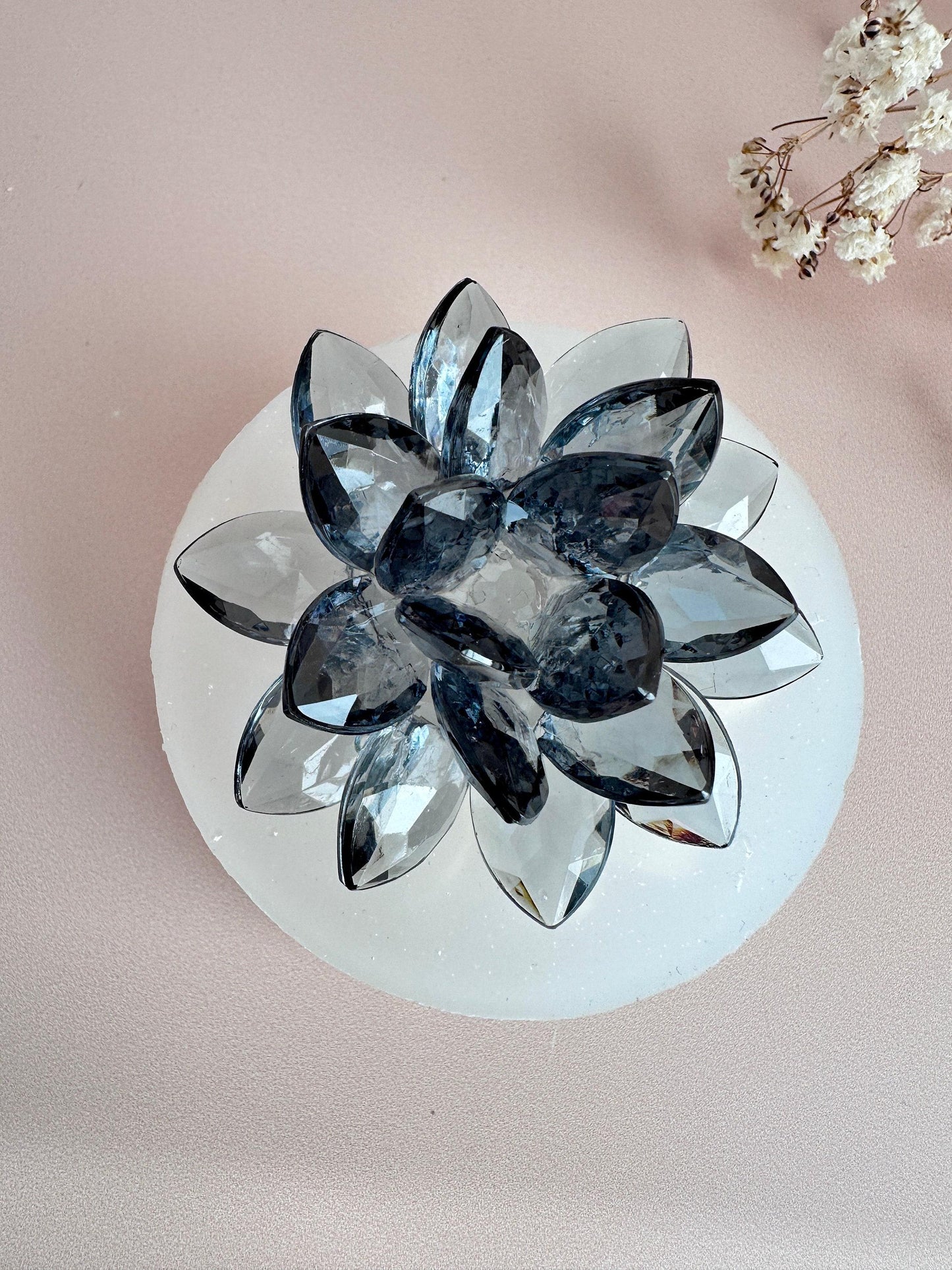 Delicate Beauty Crystal Flower Resin Mold - DIY Silicone Mold for Crafting