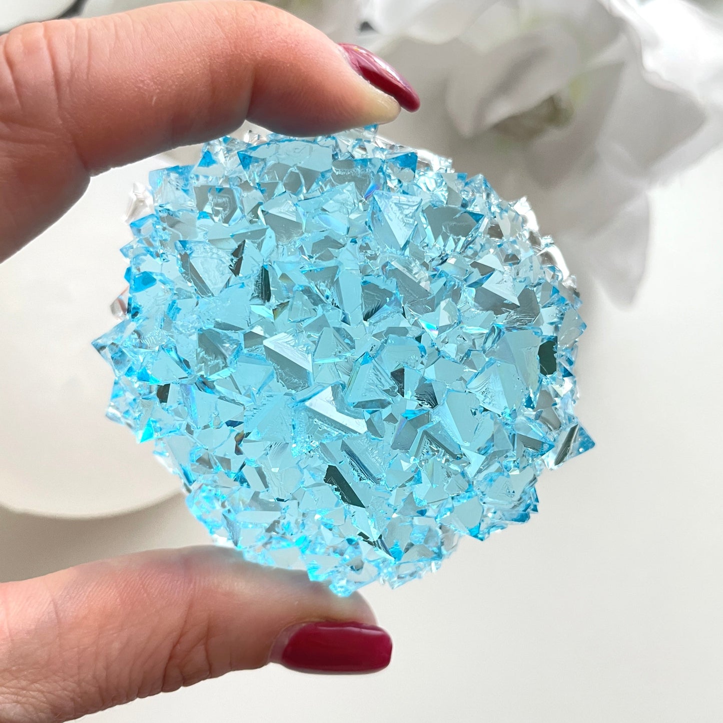 Сияющее великолепие: силиконовая форма среднего размера с кристаллами