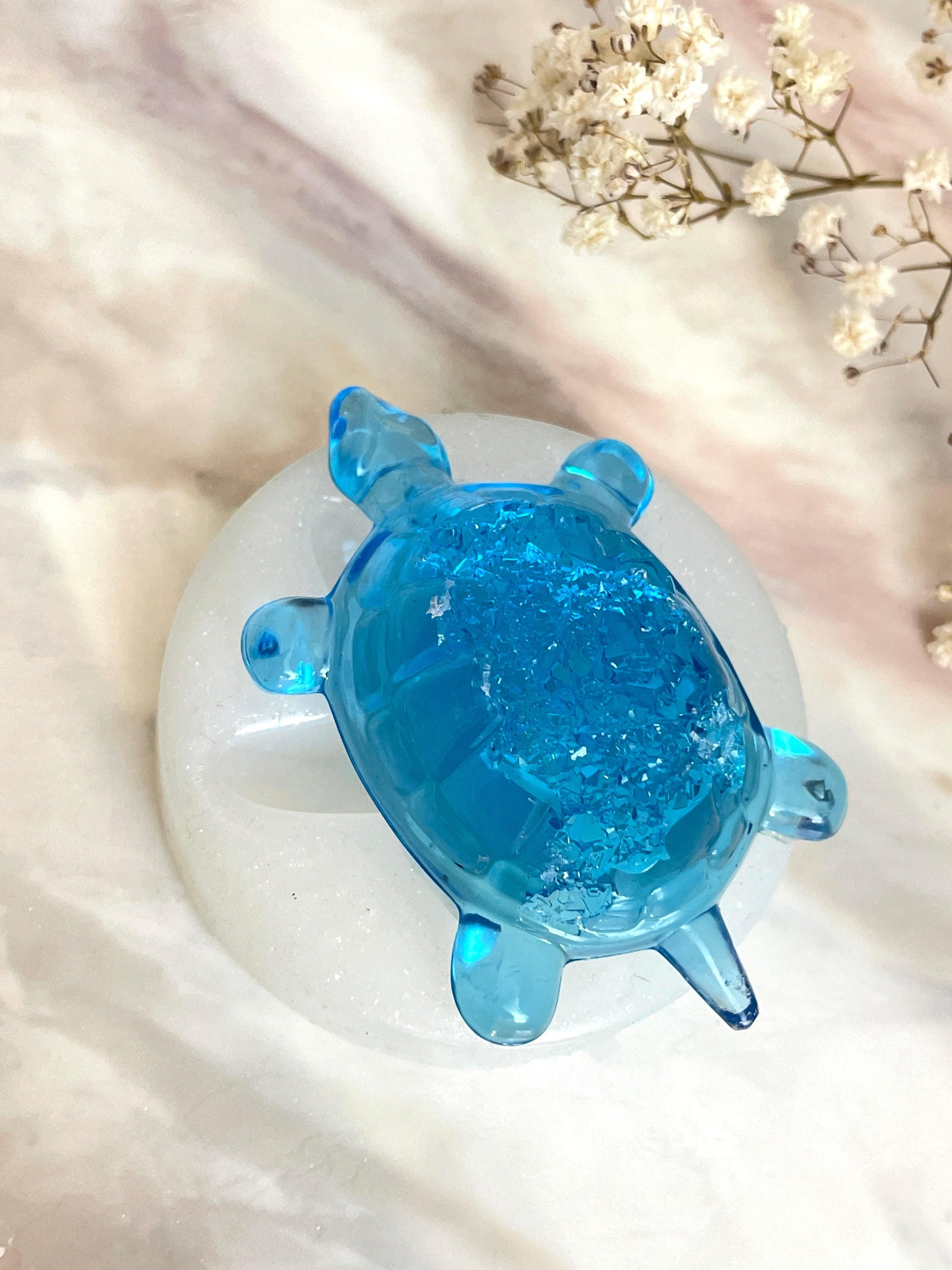 Geode Turtle Resin Silicone Mold: Create Majestic Gemstone-inspired Turtles - Ideas Decor Shop