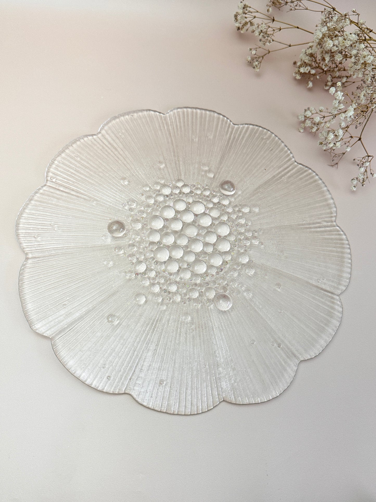 Elegance in Bloom: Large Flower Tray Silicone Mold