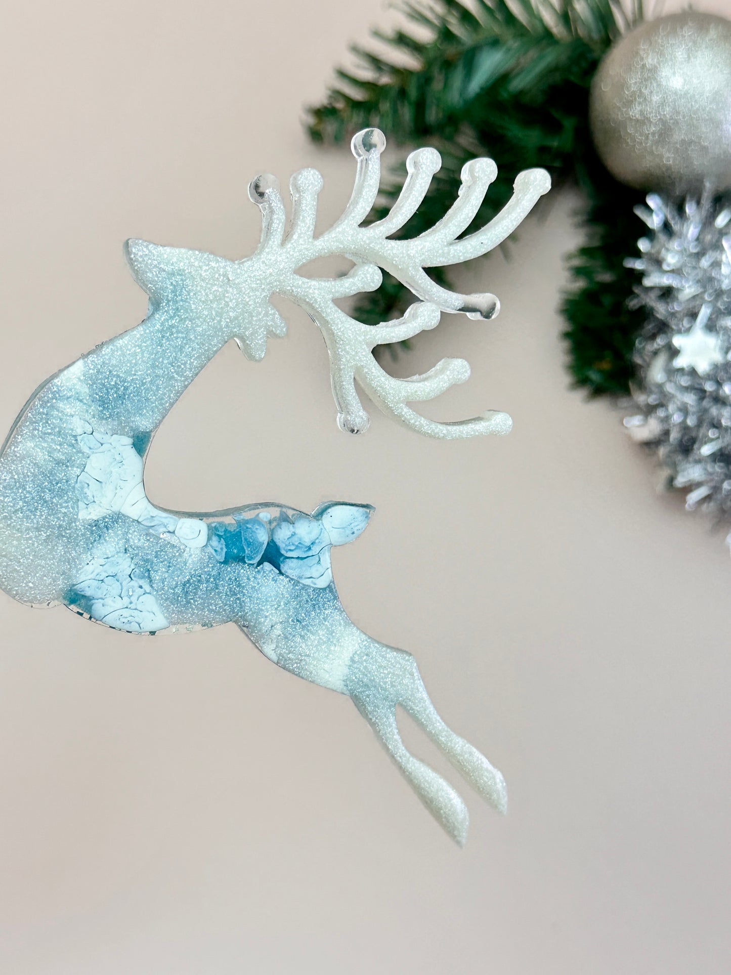 Christmas Deer: Large Silicone Resin Mold for Festive Pendants, DIY Crafts, and Home Decor