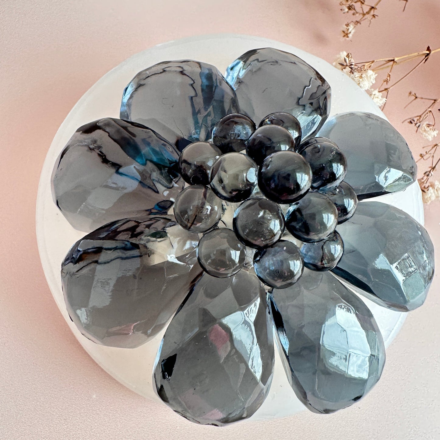 Artistic Delights: Captivating Large Crystal Flower Silicone Mold with Bubbles