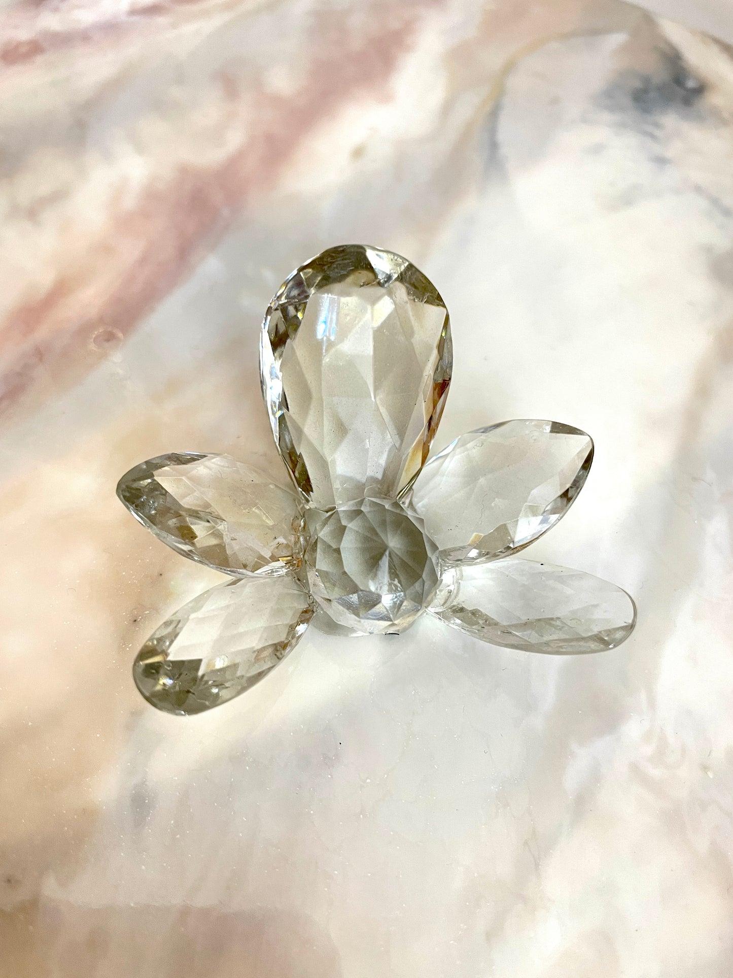 Erlesene Schönheit: Werten Sie Ihre Kunstharzkunst mit unserer luxuriösen Kristallorchideen-Silikonform auf