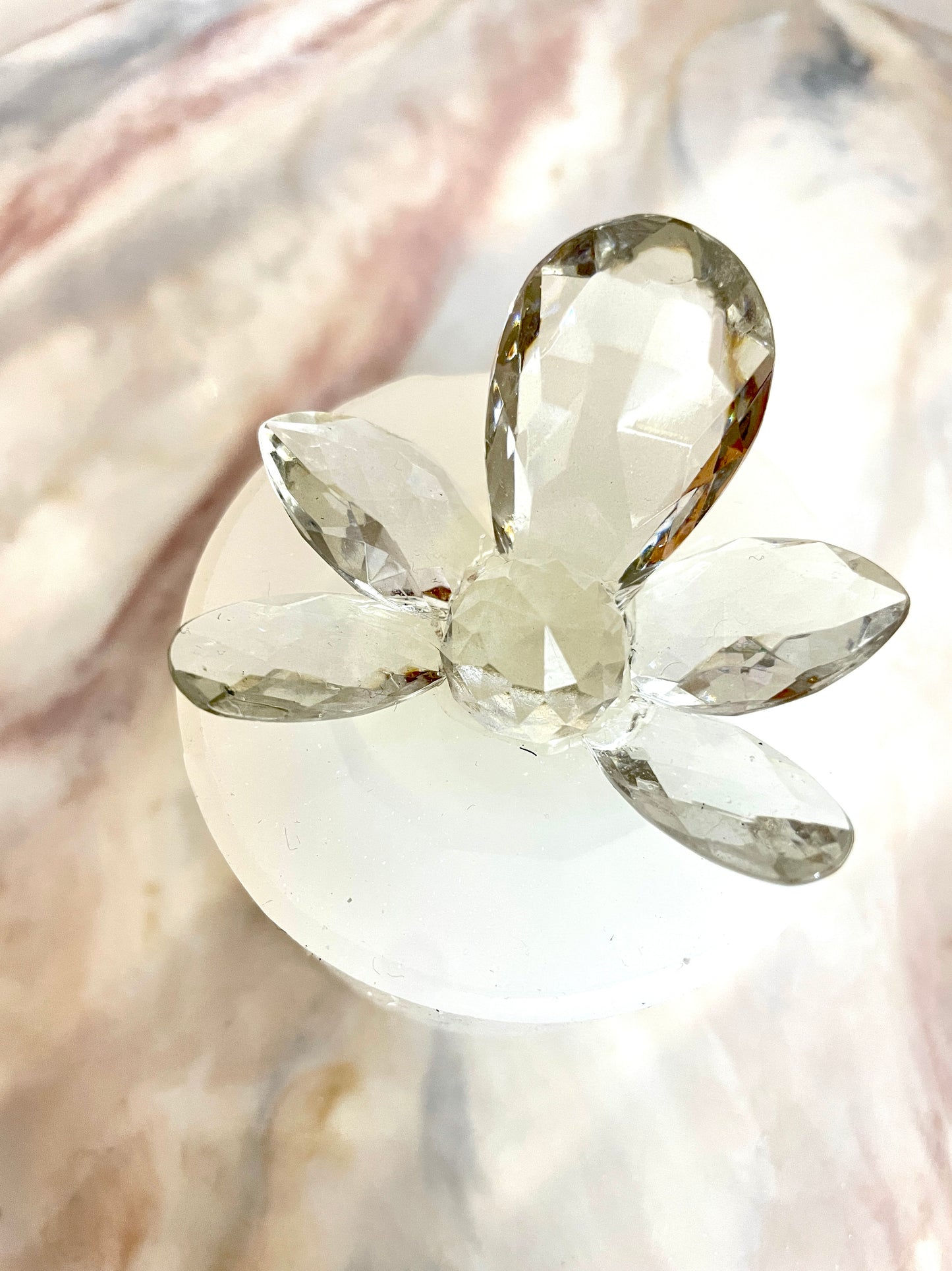 Exquisite Beauty: Elevate Your Resin Art with our Luxury Crystal Orchid Silicone Mold