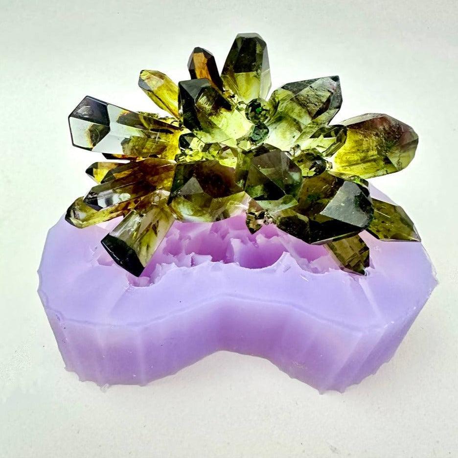 New Crystal Cluster Resin Mold for Creative Jewelry & Décor Crafting - Ideas Decor Shop