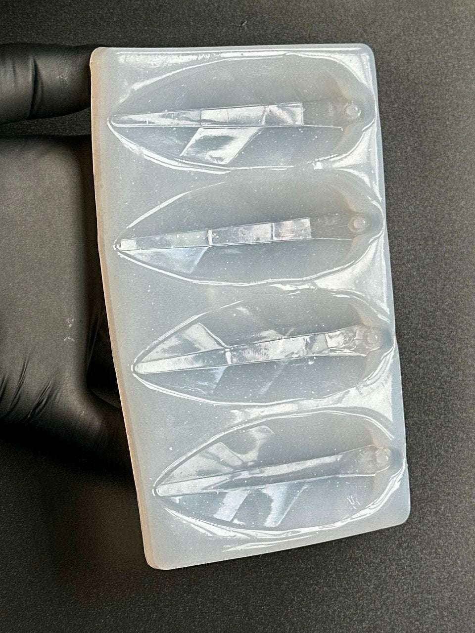 4 Cavity Leaf Shape Mold