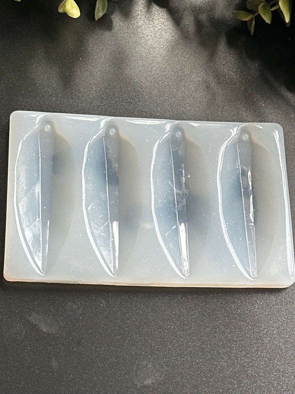 4 Cavity Leaf Shape Mold
