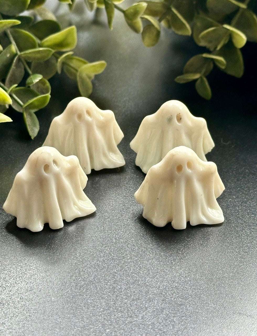 Cute Ghost Silicone Mold – Halloween 4 pc Mini Ghost Figure