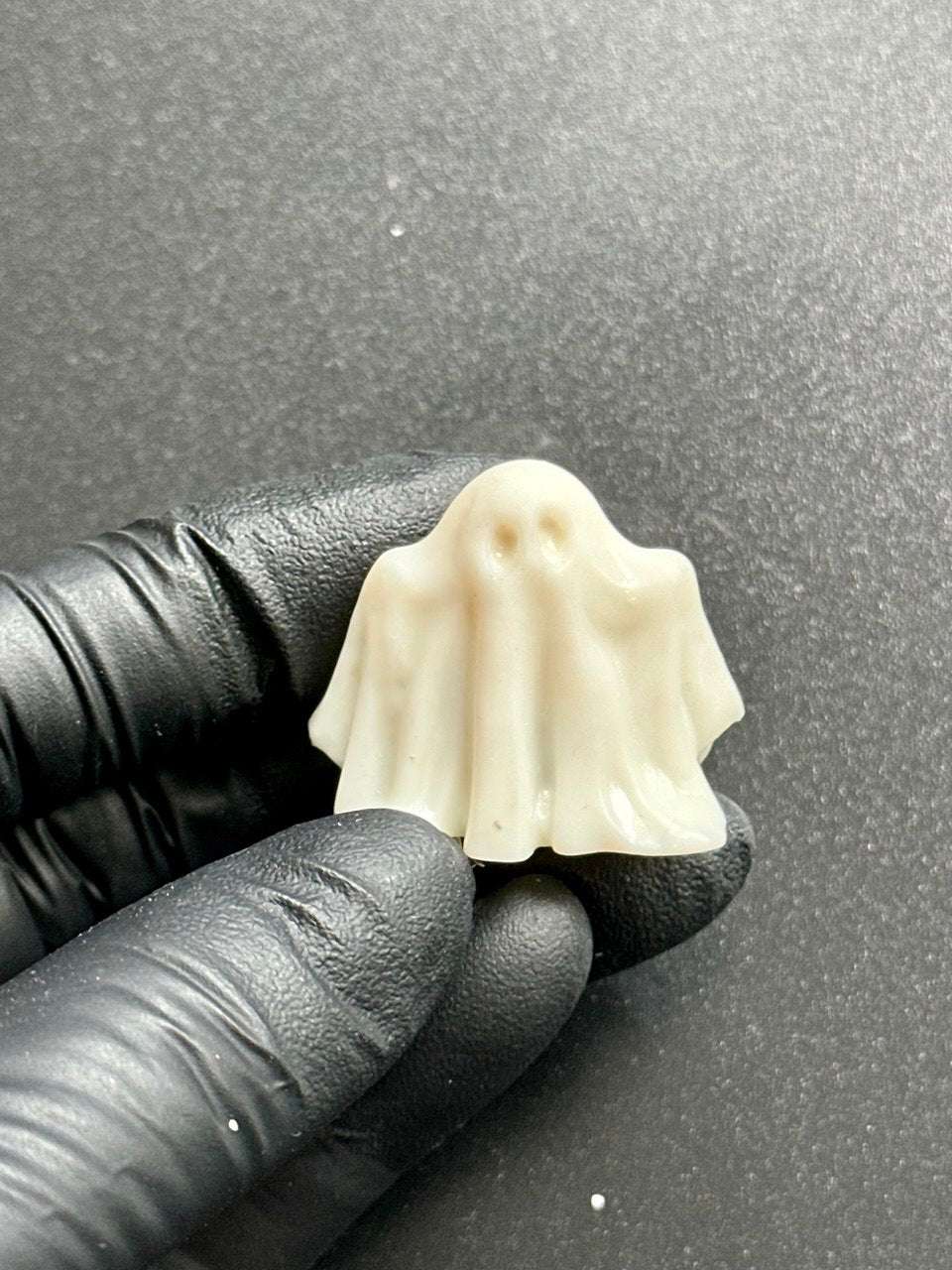 Cute Ghost Silicone Mold – Halloween 4 pc Mini Ghost Figure