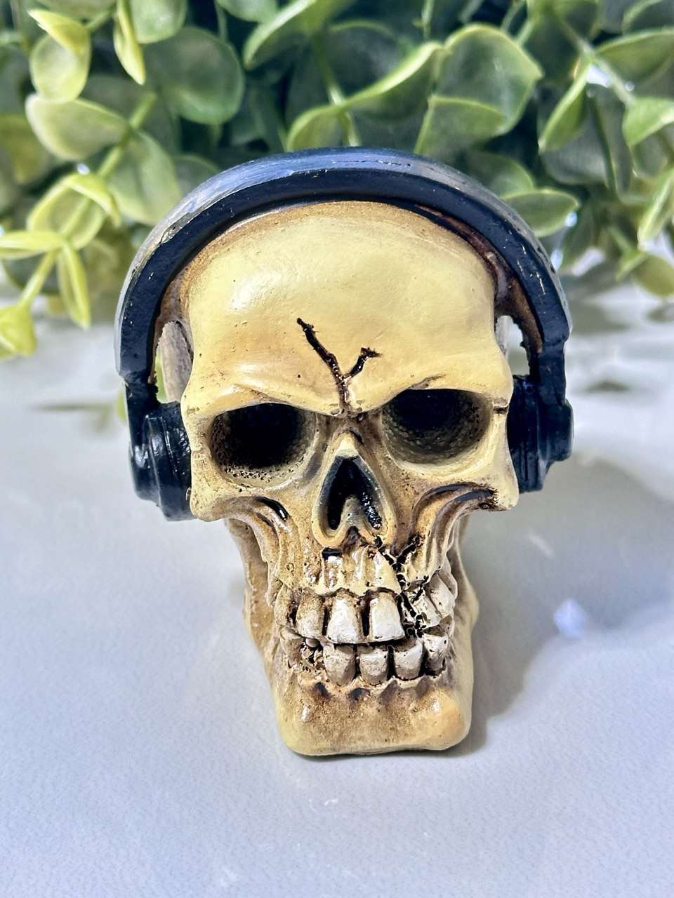 Silicone Mold Skull with Headphones – 6 cm
