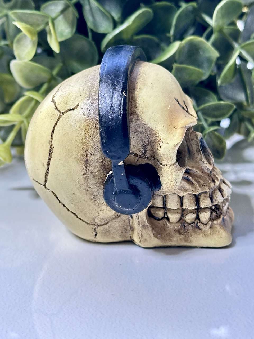 Silicone Mold Skull with Headphones – 6 cm