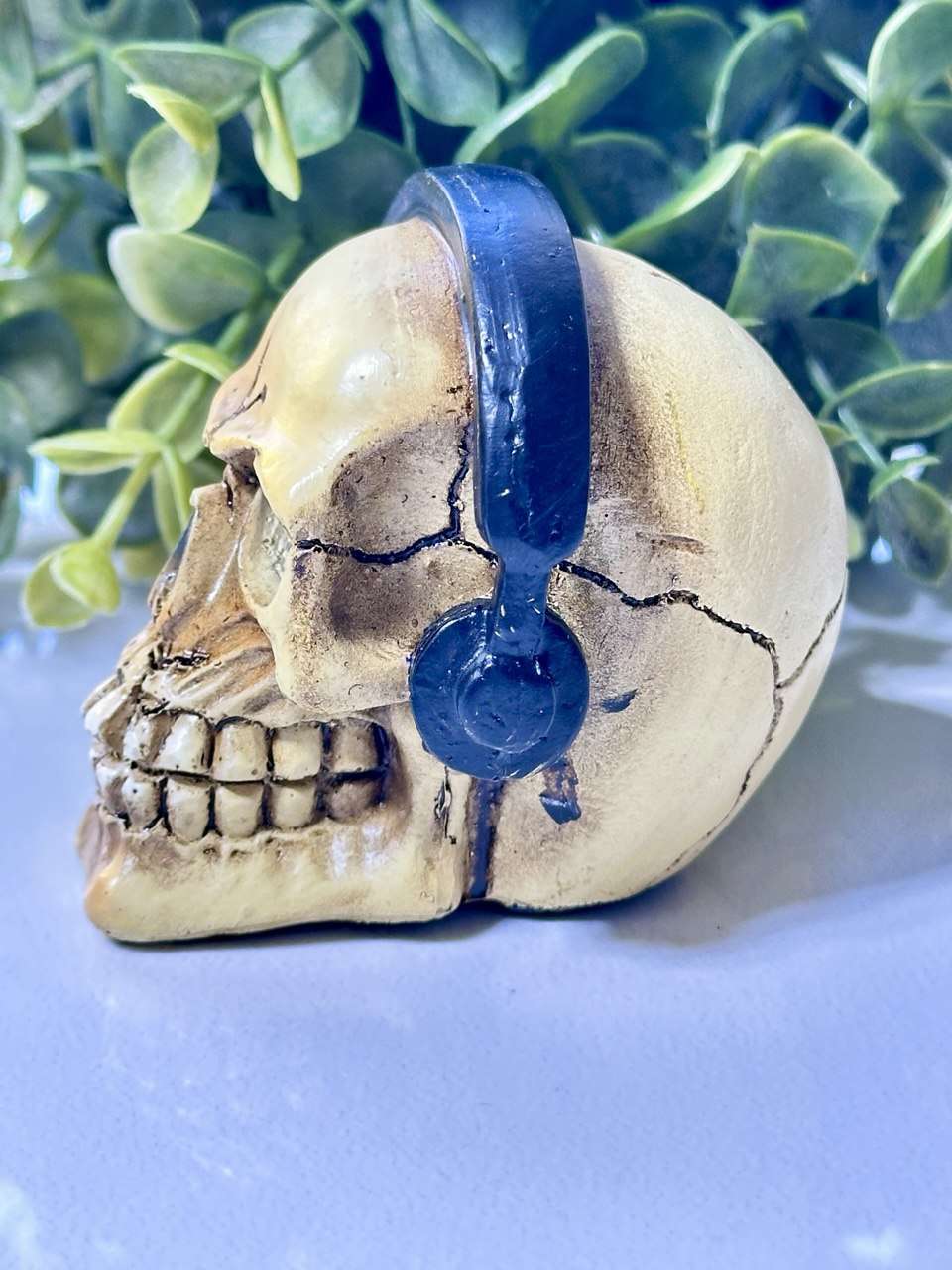 Silicone Mold Skull with Headphones – 6 cm