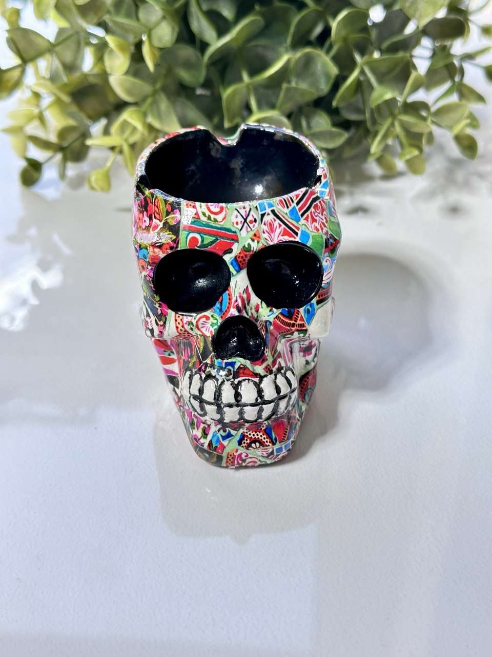 Skull Ashtray – 6 cm Colorful Resin Gothic Decor