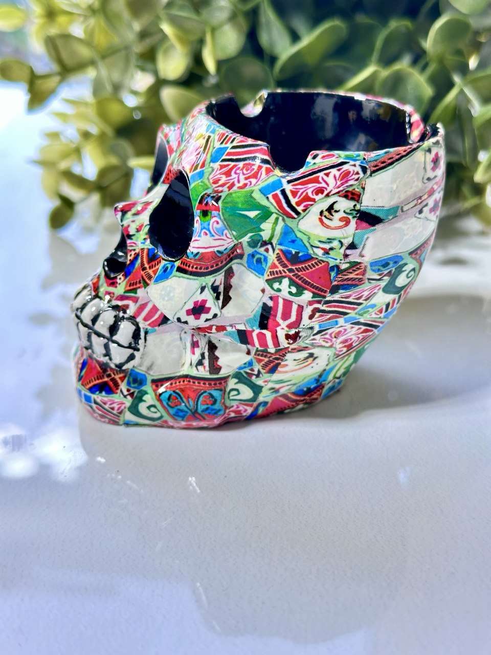 Skull Ashtray – 6 cm Colorful Resin Gothic Decor