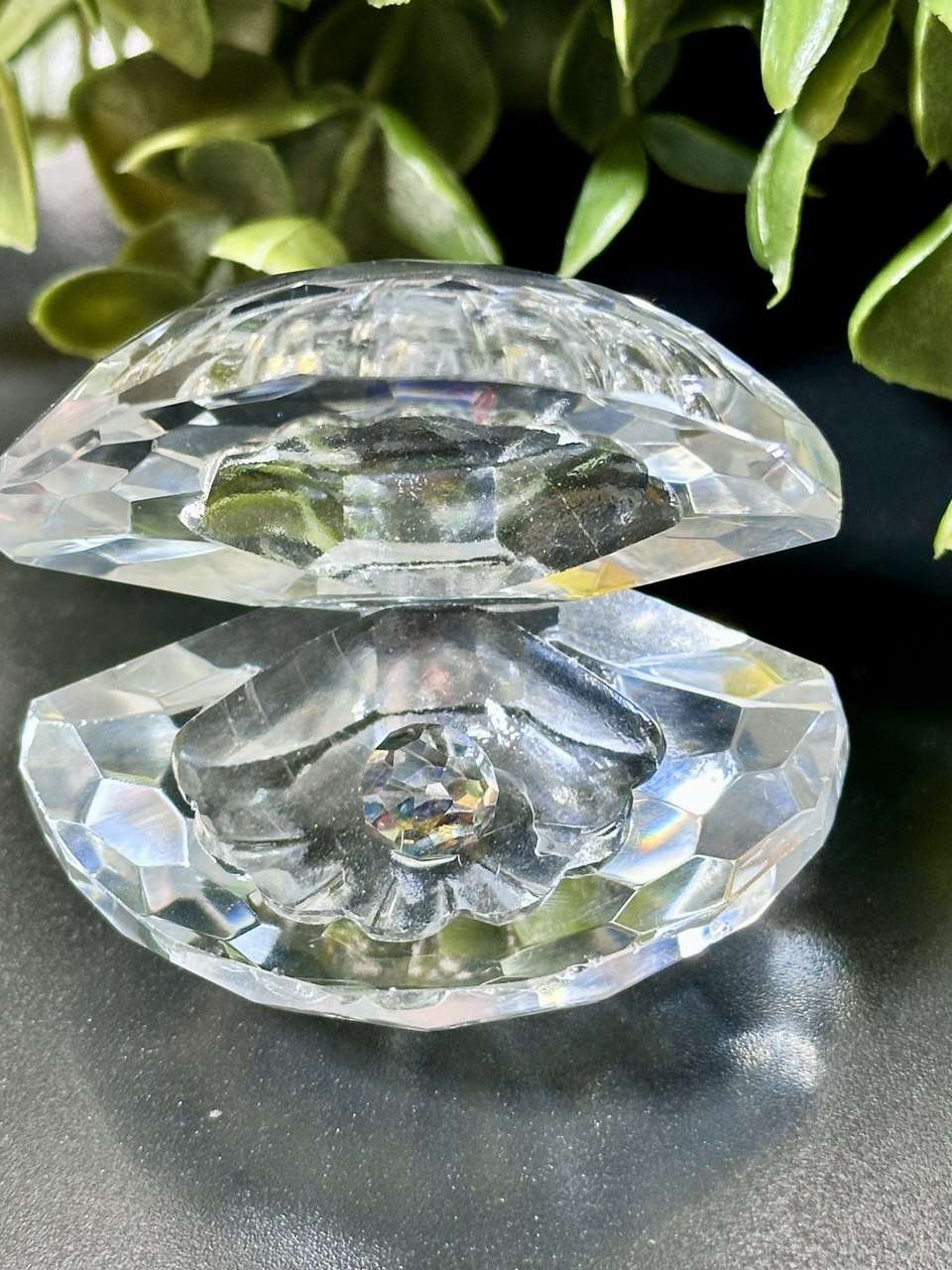 Faceted Oyster with Pearl Silicone Mold: Resin, Jesmonite, Soap