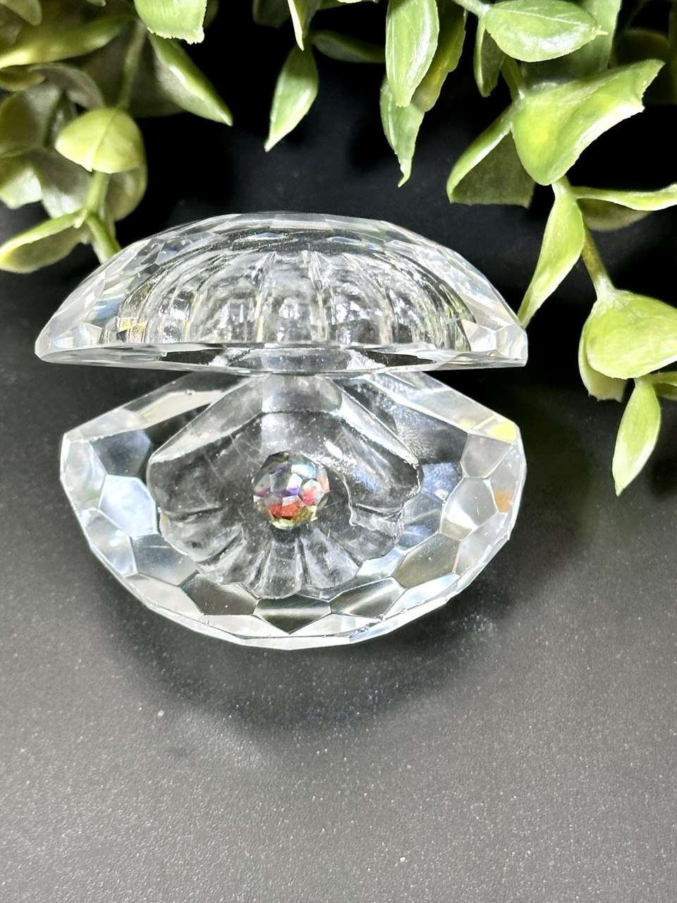 Faceted Oyster with Pearl Silicone Mold: Resin, Jesmonite, Soap