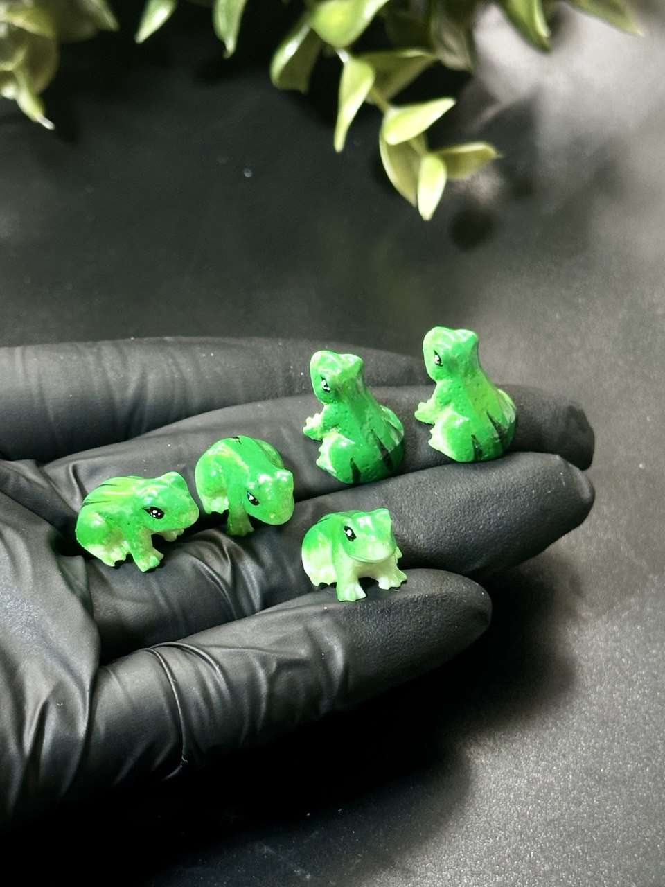 Mini Frog Silicone Mold Set: Resin, Soap, Jesmonite - 2x1.2cm