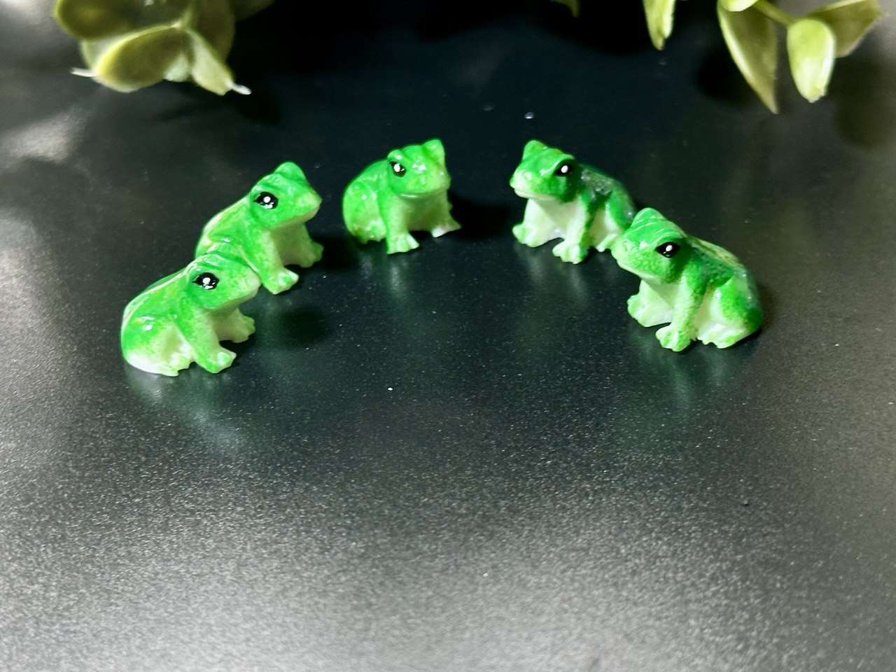 Mini Frog Silicone Mold Set: Resin, Soap, Jesmonite - 2x1.2cm