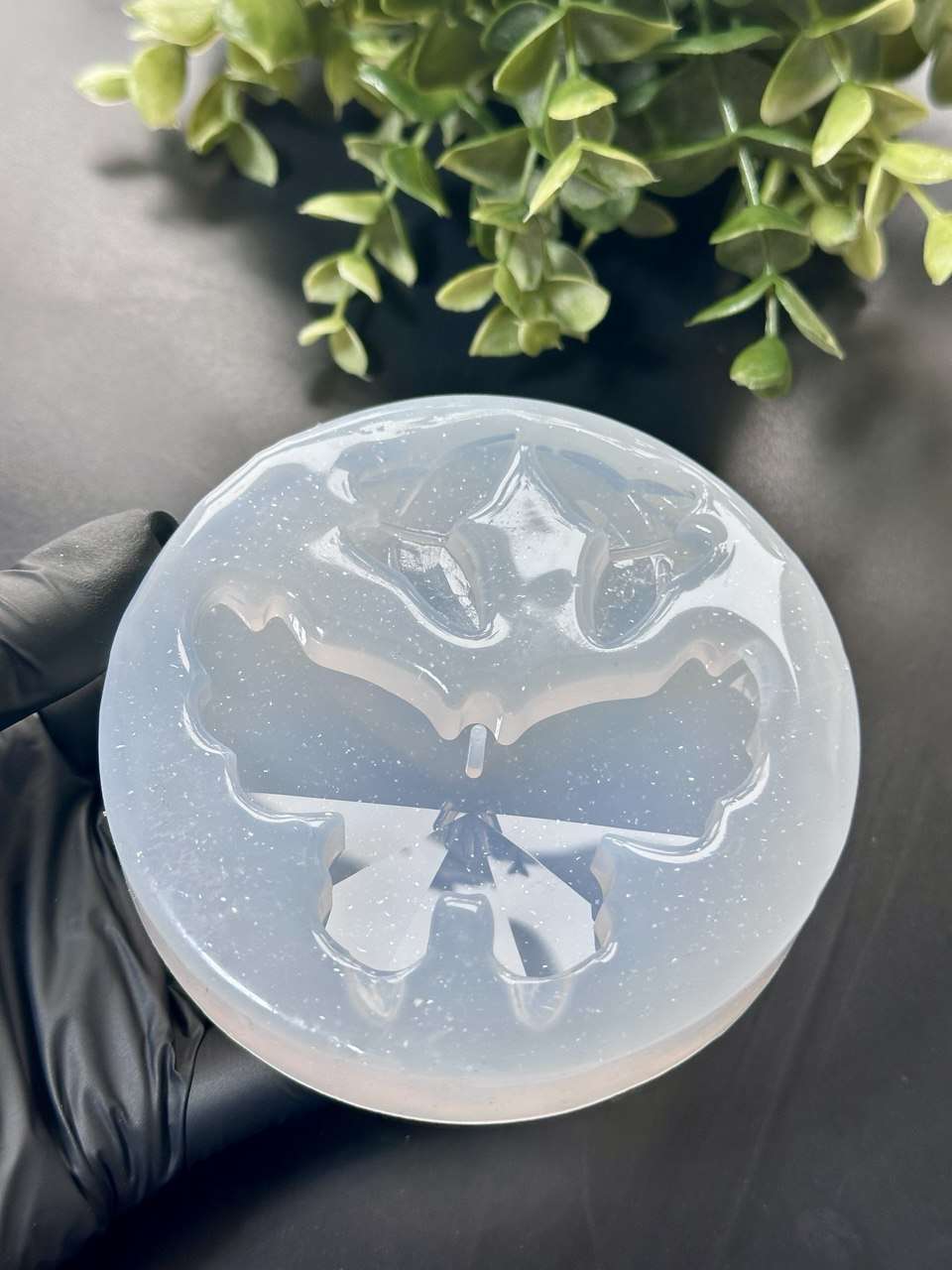 Butterfly Silicone Mold – Large and Small Crystal Texture