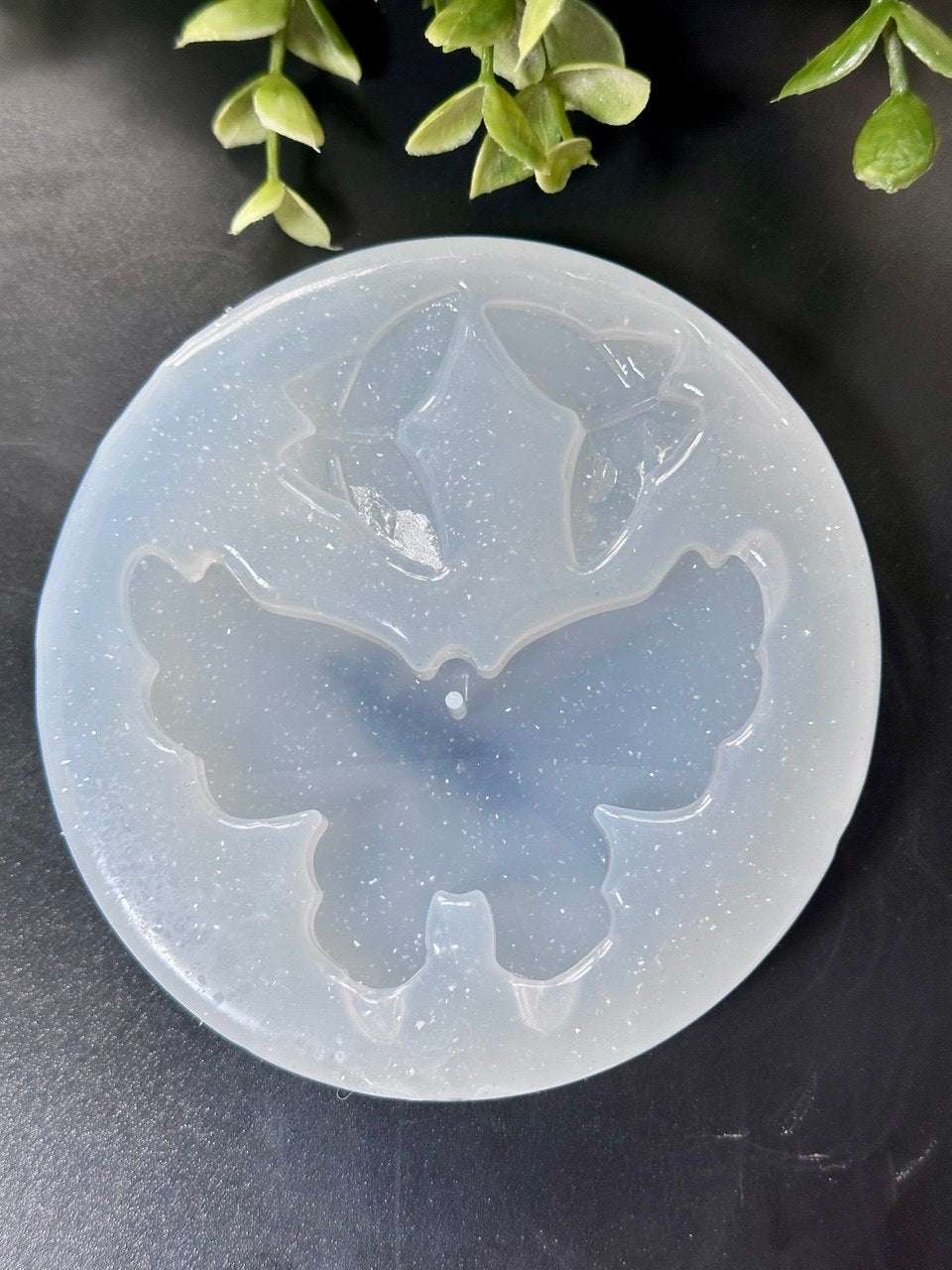 Butterfly Silicone Mold – Large and Small Crystal Texture