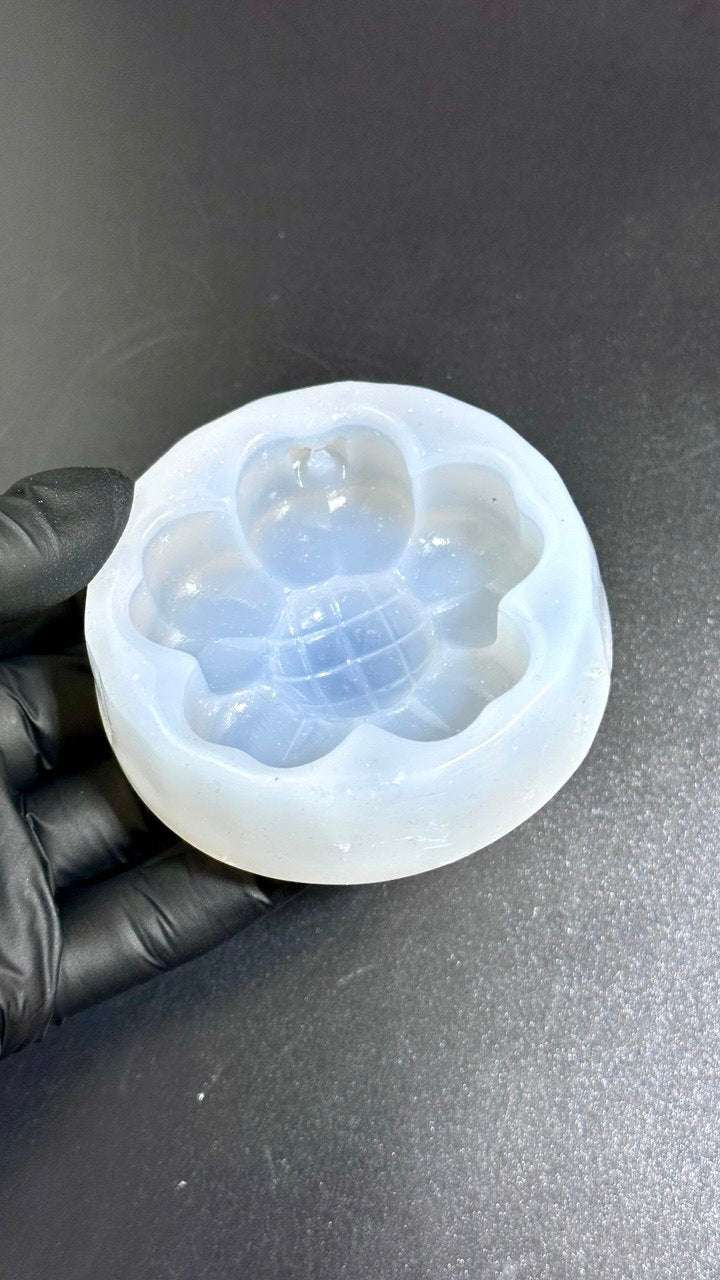 Round Flower Silicone Mold – 6 cm