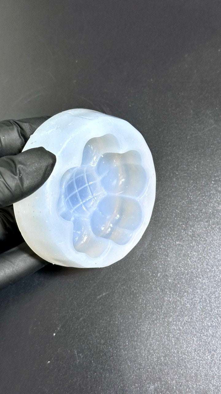 Round Flower Silicone Mold – 6 cm