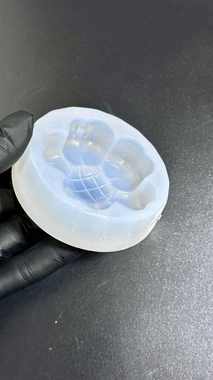 Round Flower Silicone Mold – 6 cm