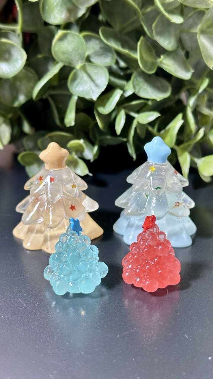 Christmas Tree Silicone Mold | 4 Mini Tree Shapes
