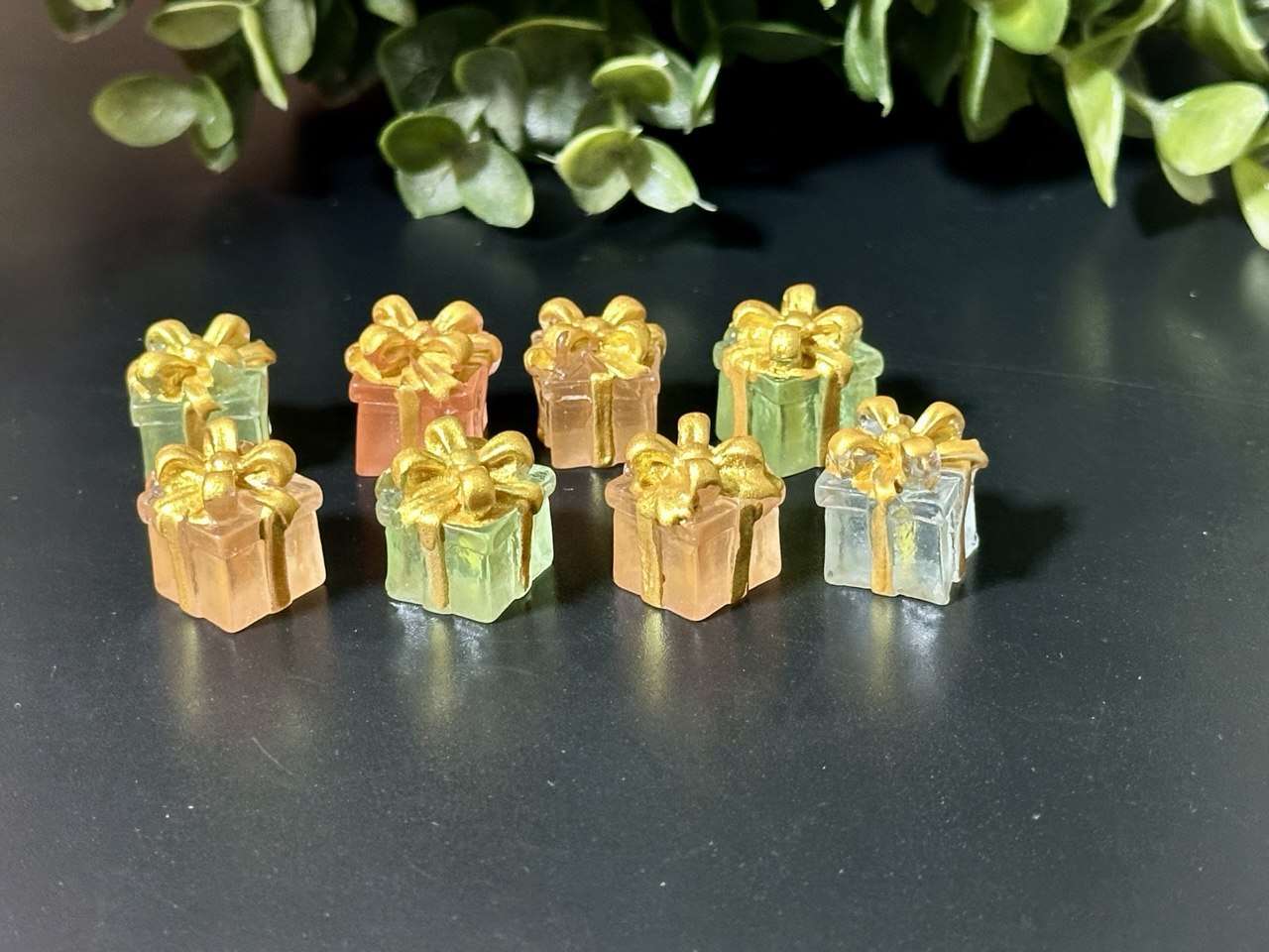 Mini Gift Box Charms – Transparent Resin with Gold Bow