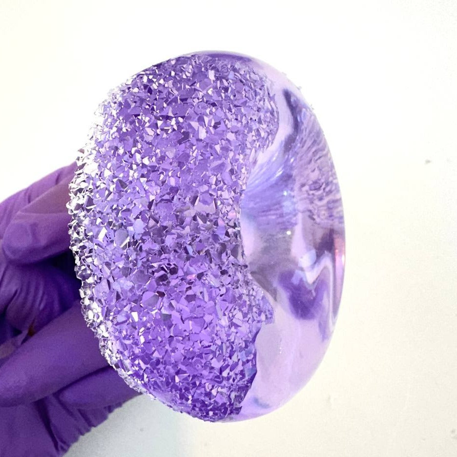 Crystal Donut Geode Mold - Transform Your Resin Creations with a Touch of Elegance and Sparkle