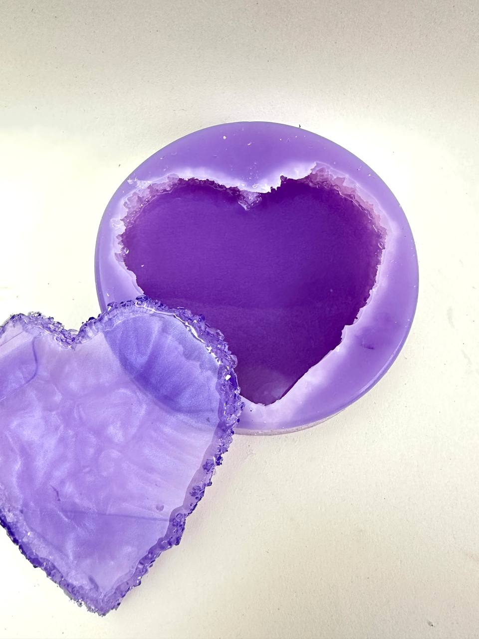 Dazzling Love: Heart Coaster with Crystal Edges Resin Silicone Mold