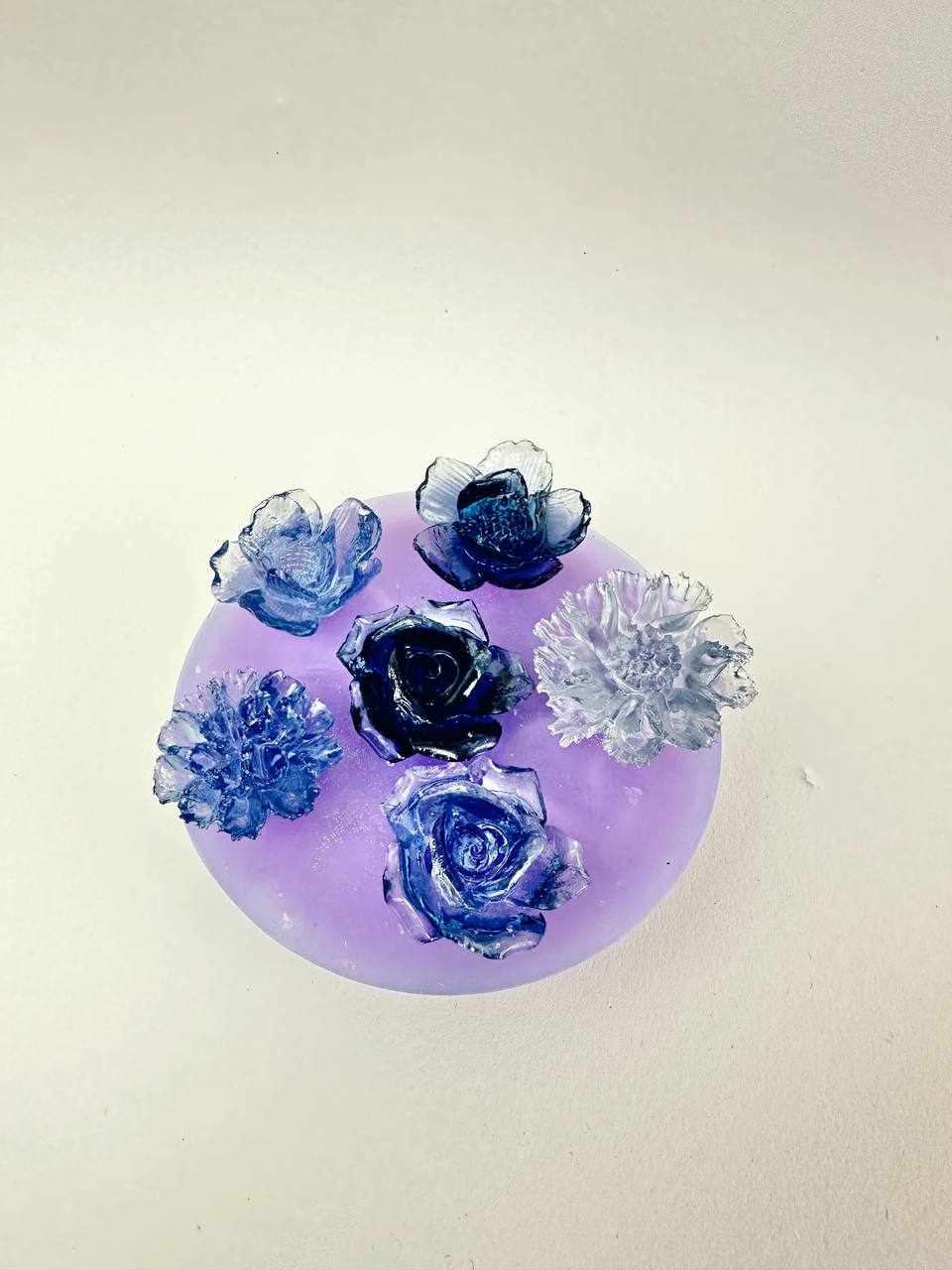 Petite 3D Floral Silicone Resin Molds - 6 Small Flower Designs for Crafting Epoxy Resin