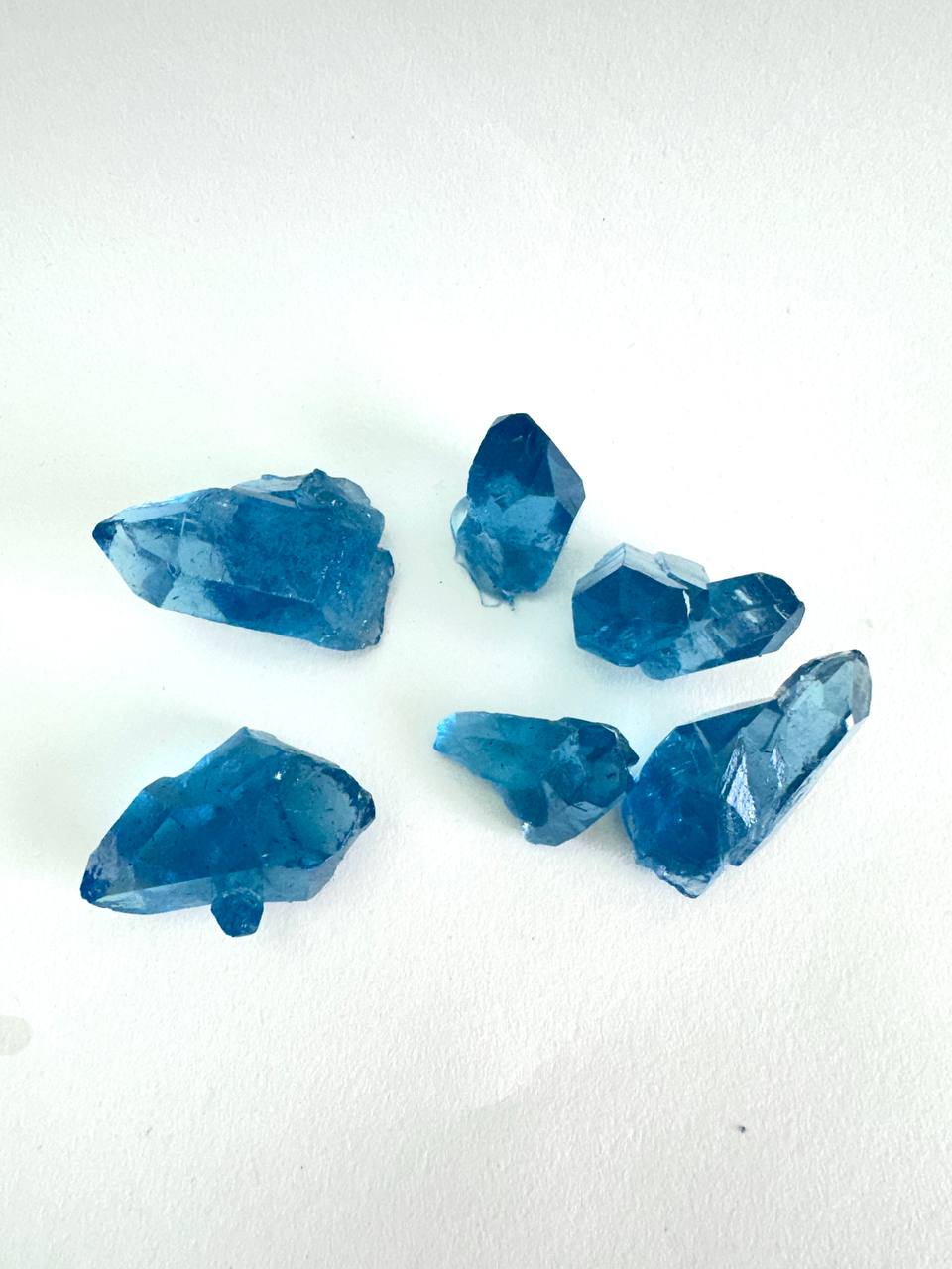 Komplettes Set mit 6 kleinen Amethyst-Kristallclustern aus Silikonformen für die Kunstharzherstellung