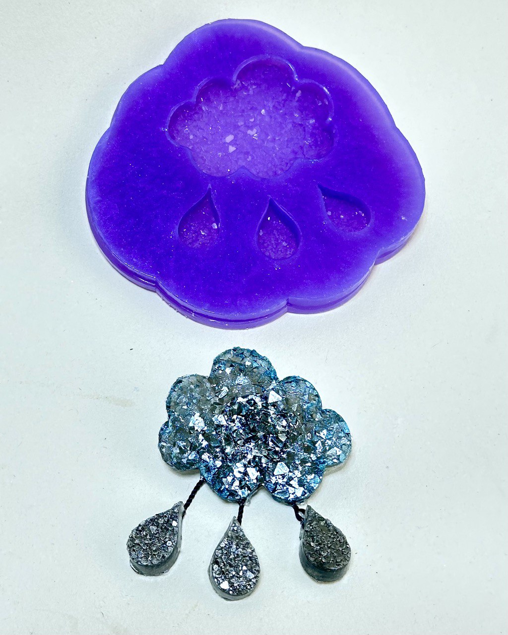Cute Crystal Cloud Silicone Mold with Drops