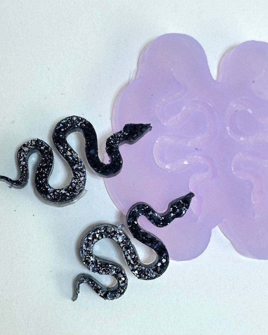Small Crystal Snakes Silicone Molds for Resin Jewelry