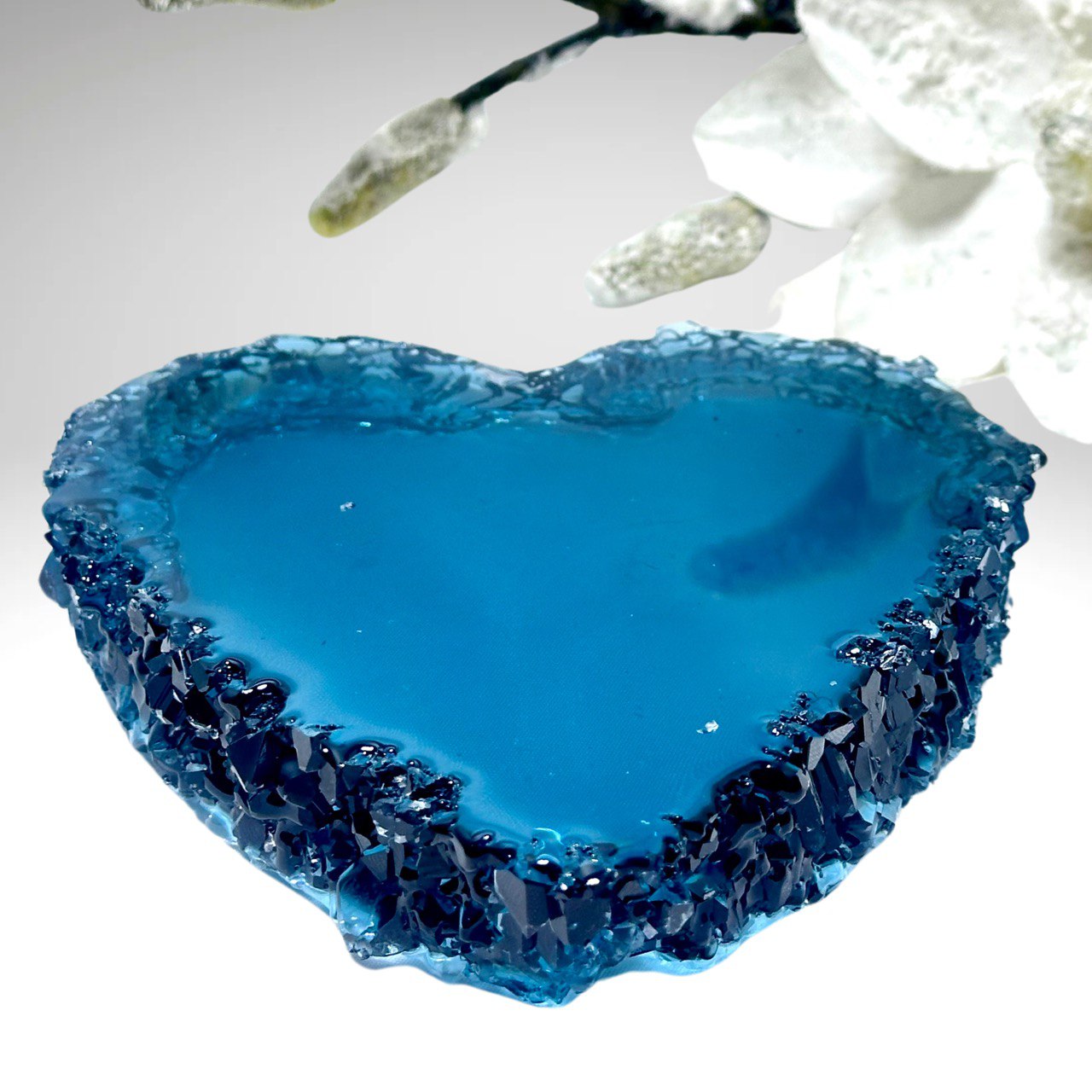 Crystal Edge Heart Geode Silicone Mold