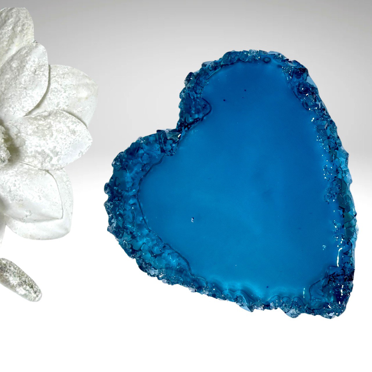 Crystal Edge Heart Geode Silicone Mold