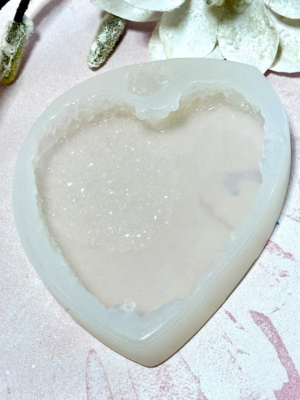 Crystal Edge Heart Geode Silicone Mold for Resin Art - Druzy Effect, Tray & Coaster Making