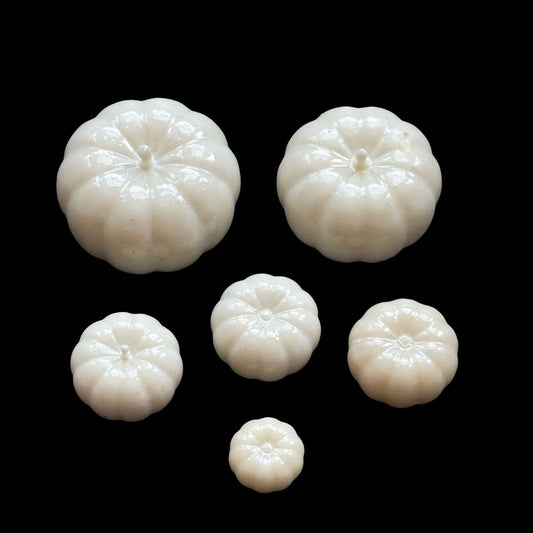 Pumpkin Silicone Mold – One Mold with 6 Mini Pumpkins