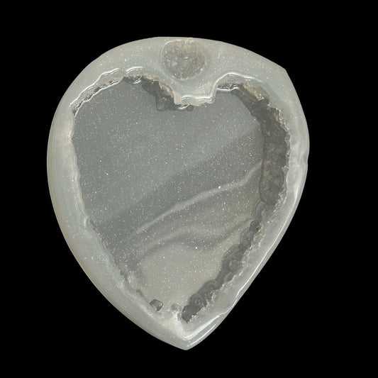 Crystal Edge Heart Geode Silicone Mold