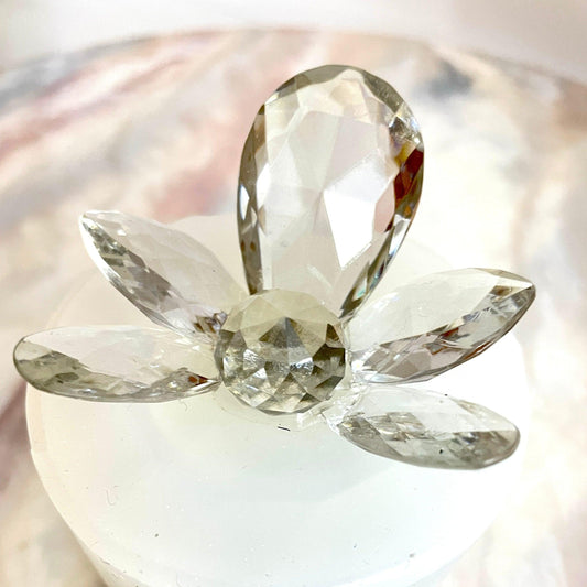 Premium Crystal Orchid Resin Silicone Mold – Stunning Resin Art - Ideas Decor Shop