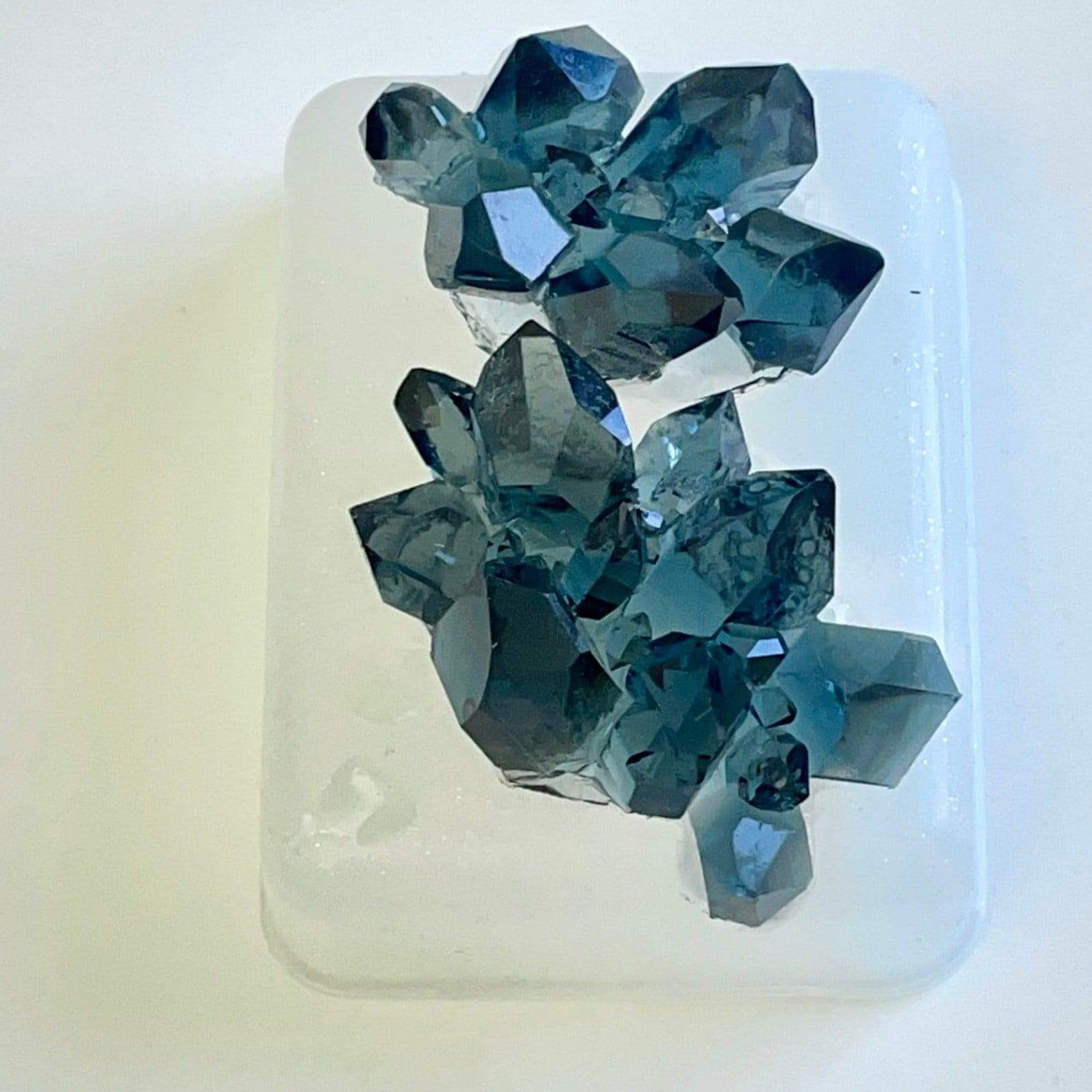 Set of 2 DIY Crystal Molds for Resin Art Projects - Ideas Decor Shop