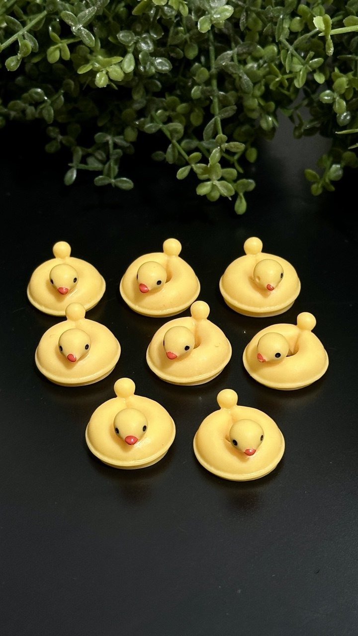 Silicone Duck Float Mold Set, 8 Mini Ducklings in Swim Ring - Ideas Decor Shop