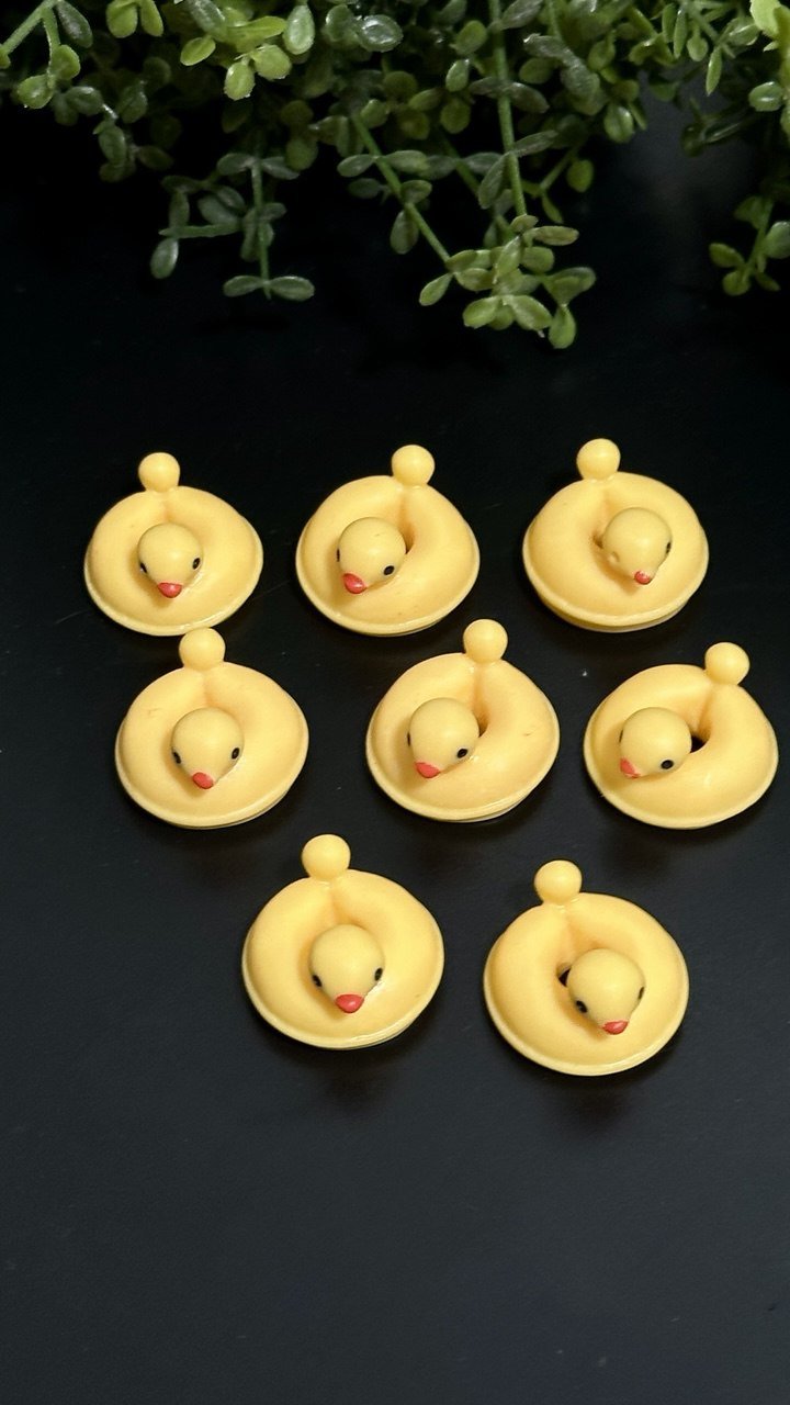 Silicone Duck Float Mold Set, 8 Mini Ducklings in Swim Ring - Ideas Decor Shop