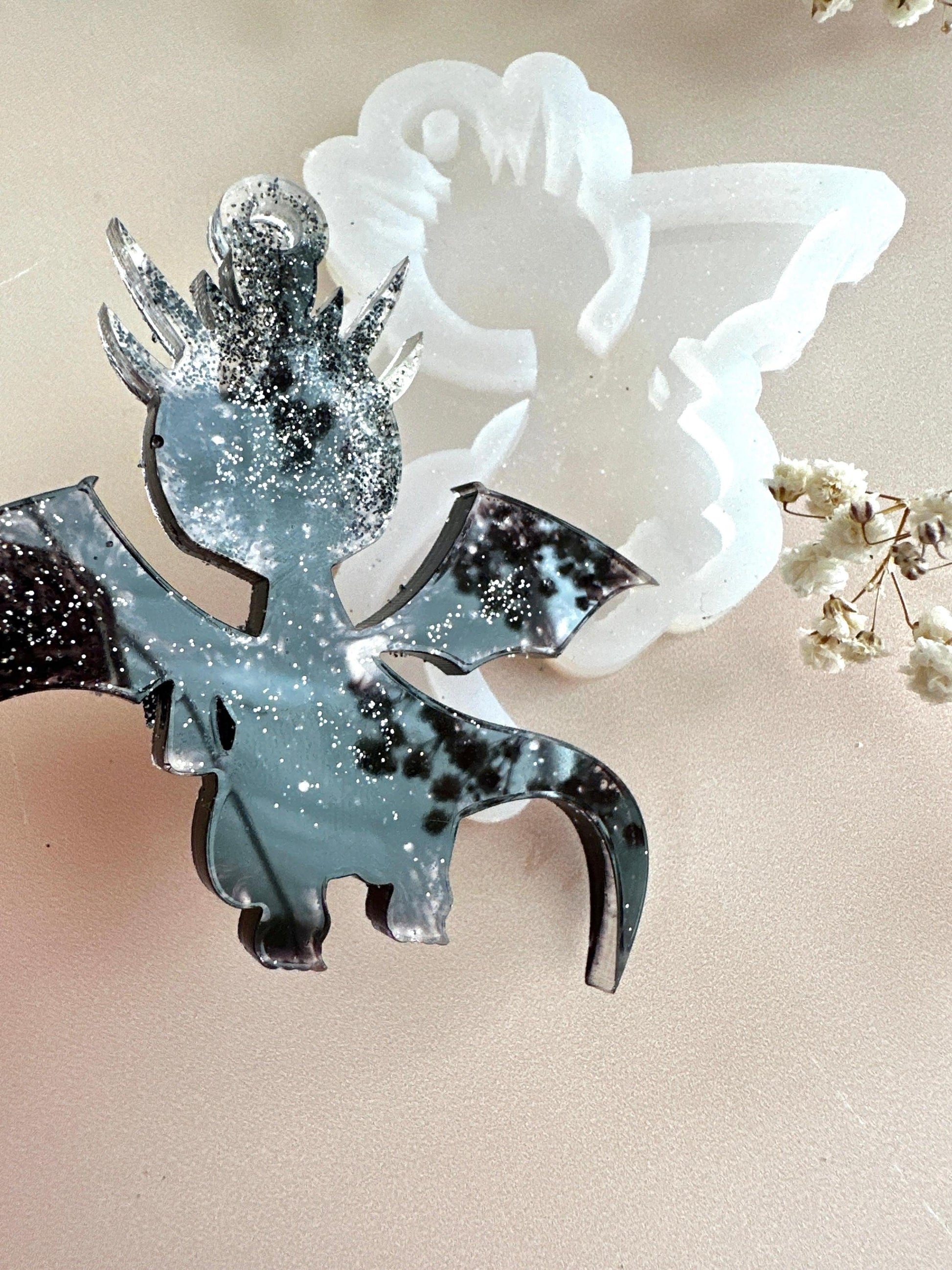 Silicone Mold for Dragon Christmas Tree – DIY Resin Decorations - Ideas Decor Shop