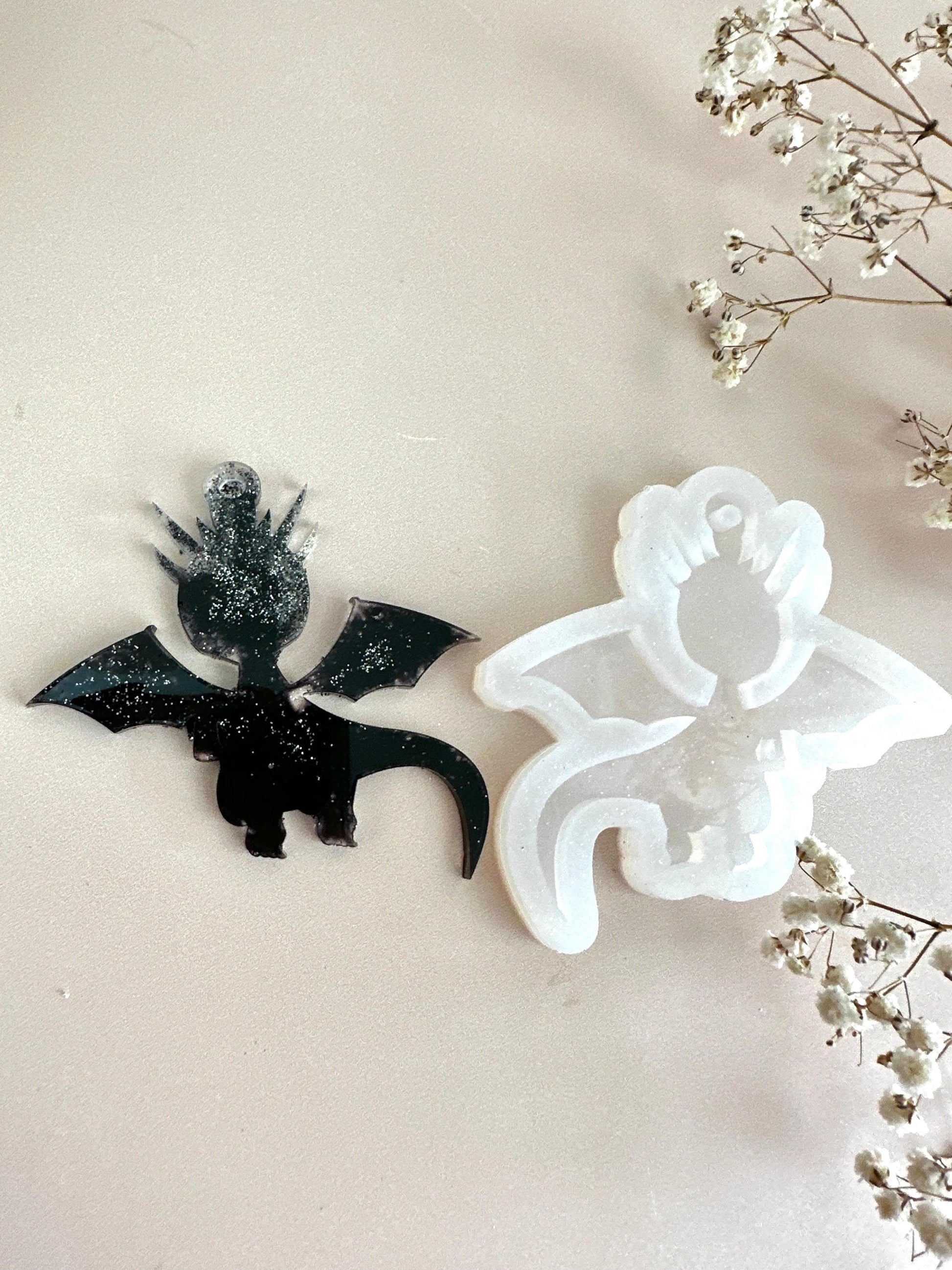Silicone Mold for Dragon Christmas Tree – DIY Resin Decorations - Ideas Decor Shop