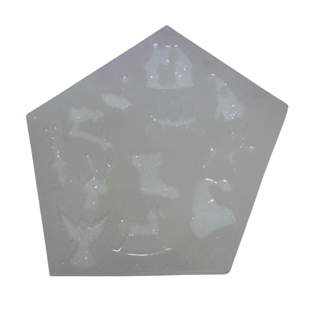 Silicone Mold with 12 Druzy Crystal Cavities for Christmas Resin Crafts - Ideas Decor Shop